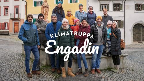 La «Klimatruppa Engadin» s’ingscha per l’ambiaint e cumpensescha il consüm d’energia dals giasts (fotografia: TESSVM).