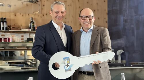 Gian-Paolo Pozzy (links) hat das Präsidium an Peter Cadalbert übergeben. Foto: z. Vfg