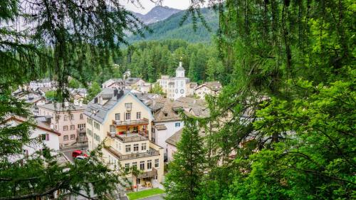 Die Jahresrechnung 2023 der Gemeinde Sils/Segl schloss mit einem Gewinn von knapp 167'000 Franken. Foto: Jon Duschletta