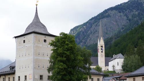 Chi dvainta successur o successura dad Emil Müller sco president cumünal da Zernez? Ils prüms candidats sun cuntschaints (fotografia archiv: Jon Duschletta).