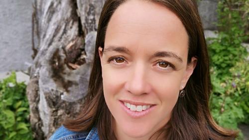 Daspö quist an da scoula es Flurina Urech-Bazzell co-mnedra da la scoula Puntraschigna (fotografia: Curdin Urech).