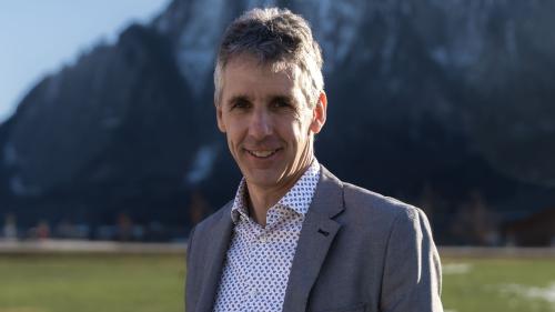 Fadri Guidon wird neuer Rektor der Academia Engiadina Mittelschule in Samedan. Archivfoto