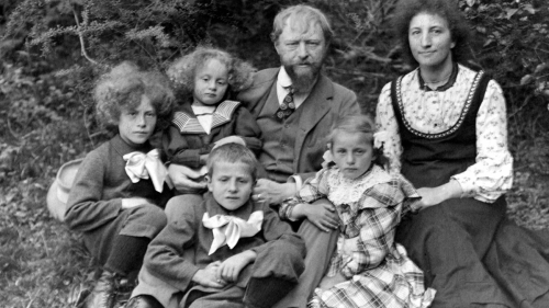 Ils Giacomettis da Stampa – üna famiglia extraordinaria (da schnestra): Alberto, Bruno, Diego, Giovanni, Ottilia ed Annetta (fotografia: mad)