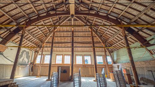 Die St. Moritzer Reithalle wird diesen Sommer wieder im Rahmen von Origen bespielt. Aufgeführt wird Georg Friedrich Händels Oratorium "Solomon".
Foto: Daniel Zaugg