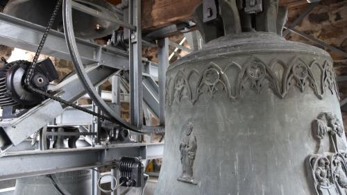 Zum 800-jährigen Jubiläum erhielt Klosters zwei neue Glocken (Foto: Bettina Gugger).