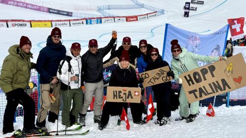 Familie und Freunde unterstützen Talina Gantenbein. Foto: Fadrina Hofmann