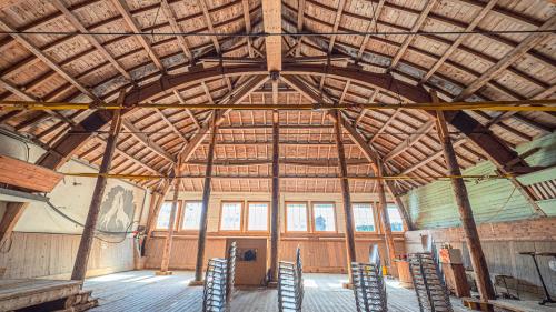 Die Sanierung der Reithalle in St. Moritz wurde 2022 vom Souverän abgelehnt. Foto: Daniel Zaugg