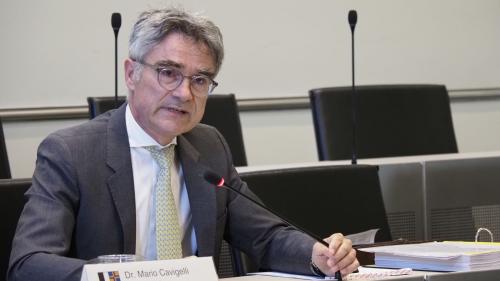 Il cusglier guvernativ Mario Cavigelli s’ingascha fin l’ultim di da lavur per la colliaziun da tren sur cunfin (fotografia: mad).