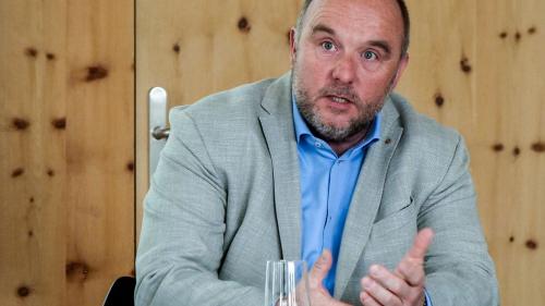 Thomas Schmid rechnet mit bis zu 3000 Rückmeldungen auf die öffentliche Vernehmlassung zum «Richtplan Energie» (KRIP-E). Foto: Jon Duschletta