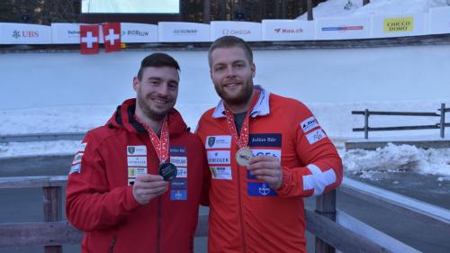 Das einheimische Team mit Cédric Follador (links) und Nicola Mariani erfuhr sich an den Schweizermeisterschaften vom 31. Dezember den zweiten Podestplatz
Foto: pd