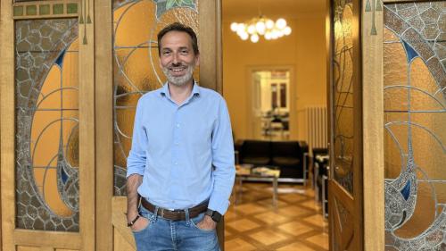 Diego Deplazes banduna la Lia Rumantscha (fotografia: David Truttmann). 