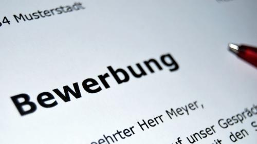 Symbolbild: Pixelio/Anton Porsche