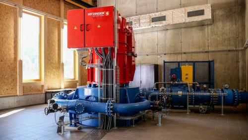 Dasper las ouvras electricas pitschnas da Sarsura (fotografia) e Susasca less l’Ouvra Electrica Susasca Susch SA (OESS) uossa eir reactivar il proget d’ün ouvra idraulica cun l’aua da la Val Sagliains. fotografia: Jon Duschletta