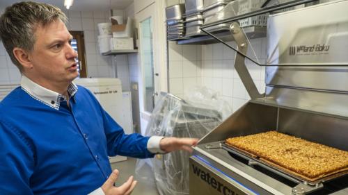 Didier Grond leitet seit 2004 die verschiedenen Konditoreien und Bäckereien in La Punt, Sils, Silvaplana und Pontresina.			Foto: Tiago Almeida