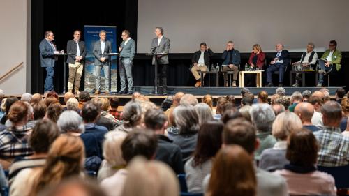 Anlässlich der Baderlea letzte Woche konnten nicht alle Fragen, die aus dem Publikum kamen oder vorab eingereicht worden waren, beantwortet werden. Dies wird heute nachgeholt. Fotos: Jean-Marie-Delnon