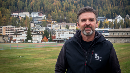 Marco Iten ist ein gefragter Energie-Experte. Für die Region Maloja arbeitete er die Energiestrategie aus, diese ist gerade zur Vernehmlassung in den Gemeinden. 		Foto: Denise Kley