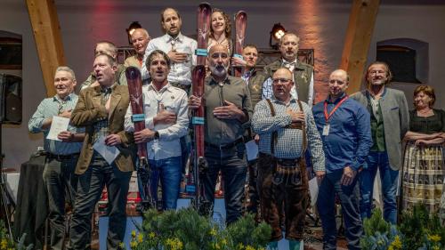 Ob die Sieger und Siegerinnen der Jäger-Ski-WM 2024 ihre Titel in Silvaplana verteidigen können? Foto: z. Vfg, Michael Agel - Leica.