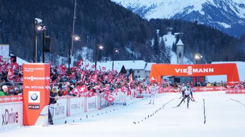 Sainza sustegn da vart dal cumün. Il comitè d’organisaziun dal Tour de Ski in Val Müstair ha tscherchà sustegn d’otras varts (fotografia: Dominik Täuber).