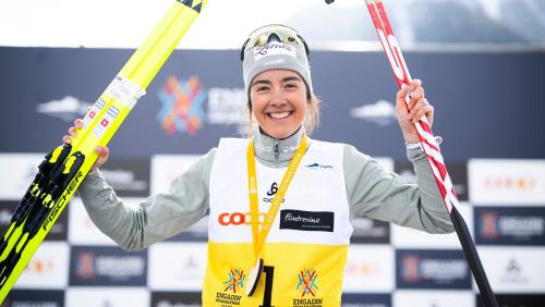 Es ist geschafft. Giuliana Werro hat den Jubiläumslauf gewonnen. Foto: Engadin Skimarathon/Keystone, Gian Ehrenzeller