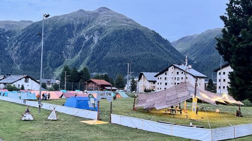 Für ein Wochenende fand im Bever das Wölfli-Lager statt. Fotos: z. Vfg