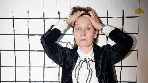 Die 55-jährige Zürcher Künstlerin Zilla Leutenegger tritt am Wochenende an den Engadin Art Talks in Zuoz auf. Foto: Maurice Haas
