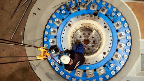 Einblicke ins Kraftwerk Pradella bei Scuol der Engadiner Kraftwerke AG. Fotos: Jon Duschletta