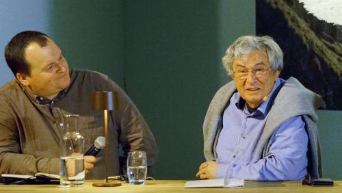 Christian Imhof im Gespräch mit Charles Lewinsky. Foto: Barbara Esther Siegrist