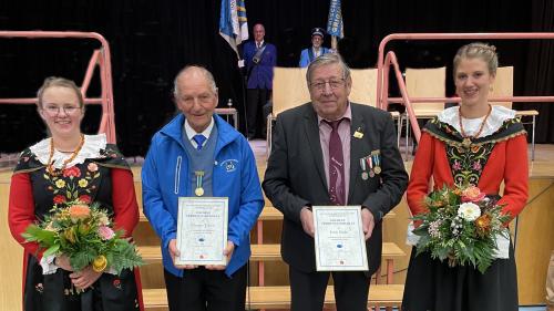 Per 60 ons musica sun gnüts undrats Chasper Tönett dad Ardez ed Erich Markt da Scuol (fotografia: Andy Kollegger).