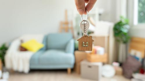 Eine schöne Wohnung, ein vernünftiger Preis und sofort verfügbar: Hinter dem, was sich wie ein Schnäppchen anhört, steckt oft eine Betrugsmasche, die die Not von Wohnungssuchenden ausnutzt.	Foto: www.shutterstock.com/shisu_ka