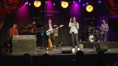 Eine Super Stimme, ein Super Sound: Mit José James startete das diesjährige Festival da Jazz. Es bietet viele Live Music Acts bis zum 1. August. Foto: fotoswiss.com/cattaneo