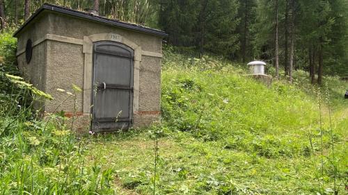 Ün reservuar d'aua a S-chanf. fotografia:mad