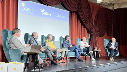 Experten aus dem In- und Ausland an der Konferenz für Krisenmanagement in St. Moritz: Von rechts nach links: Elmar Rizzoli, Reto Näf, Michael Marty, Dietmar Schmid, Pascal Porchet, Gastgeber Christian Gartmann. Foto: Belli Wenger