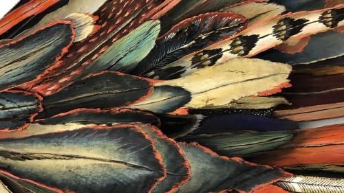 Detailansicht von einer der ausgestellten Flügelskulpturen von Katharina Leutert. Foto: Marie-Claire Jur