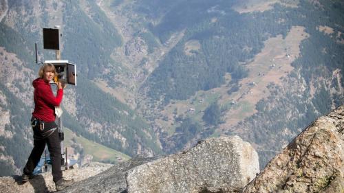 Daspö il 1996 fo Marcia Phillips part da la survagliaunza da la dschieta permanenta sur Puntraschigna (fotografia: mad).