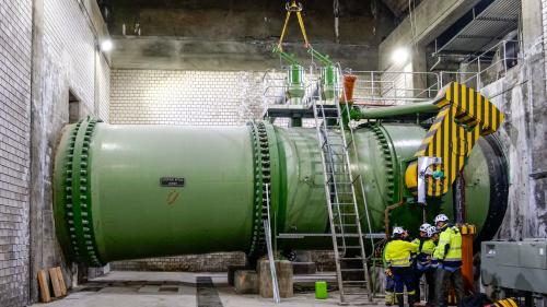 Die Drosselklappe als Sicherungsorgan beim Fensterstollen Bain Crotsch. Fotos: Jon Duschletta