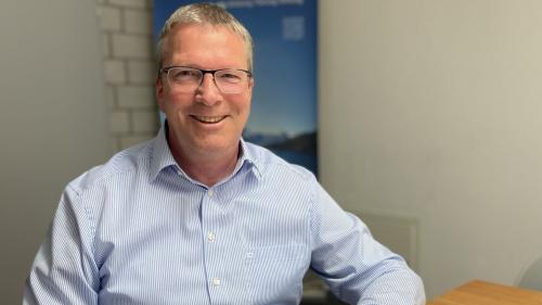 Fritz Nyffenegger stimmt mit Überzeugung ja für die "Kostenbremse-Initiative". Foto Fadrina Hofmann