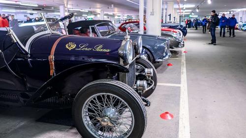 Im Parkhaus statt auf dem See: Wegen des heftigen Schneefalls musste der Anlass «The ICE» in diesem Jahr abgesagt werde. Bewundert werden konnten die Autos trotzdem. Foto: www.fotoswiss.com/Giancarlo Cattaneo