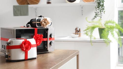 Gehören noch immer zu den beliebteren Weihnachtsgeschenken: Elektro- und Haushaltsgeräte. Foto: Shutterstock