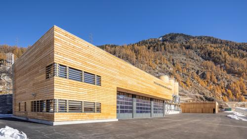 La nouva basa da mantegnimaint da vias a Zernez ha cuostü al Chantun 6,3 milliuns francs ed es in funcziun daspö quist utuon (fotografia: mad)