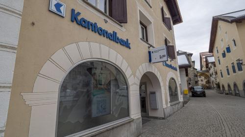 Die GKB-Filiale in Zuoz. Foto: Daniel Zaugg