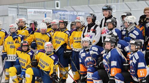 Konnten sich am Wochenende zwei Siege erspielen: Die Chicas des CdH Engiadina. Foto: fernwerkfilms