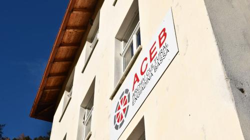 Das Kulturarchiv vom Unterengadin befindet sich nahe der Kantonsstrasse bei Sclamischot. Fotos: Imke Marggraf