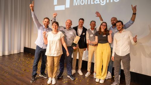 Glückliche Gewinner des Prix Montagne 2024: die New Rada Schuhmacherei aus Le Prese.