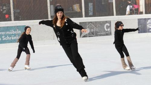 Zusammen mit Primak und Schmidt unterrichtete Paganini fast 40 Kinder des ISC St. Moritz. Foto: Julia Biffi