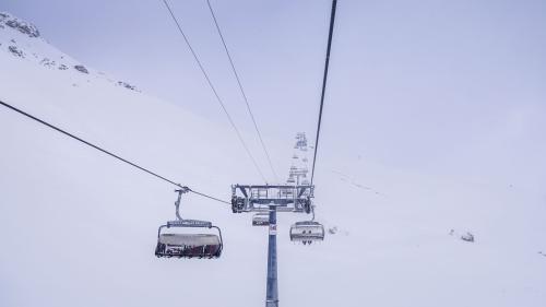 Trete eine Strommangellage ein, so habe das, laut der Bündner Regierung, gravierende Folgen – weit über die Bergbahnunternehmen hinaus. Archivfoto: Jon Duschletta