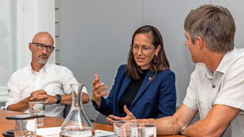 Hochwasser bei Samedan, Strassensperrungen aufgrund von Lawinengefahr, ein Felsabbruch am Piz Scerscen in der Val Roseg und der Bergsturz in Bondo. Die Naturgefahren stellen die Verantwortlichen vor grosse Herausforderungen.